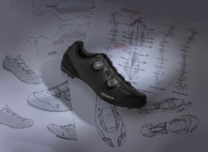 2021 scott gravel shoe hero.jpeg