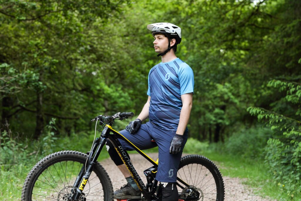 2021 scott trail vertic aparrel hero.jpg