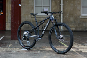 2021 specialized epic comp first look hero 3q.jpg