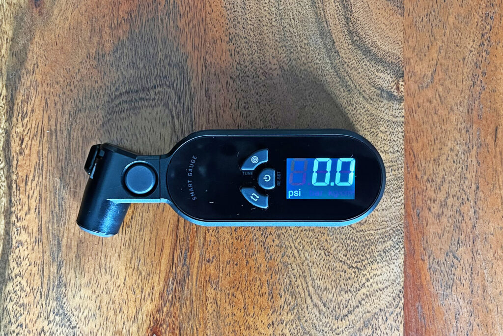 2021 topeak SMARTGAUGE D2X digital pressure gauge 006.jpg