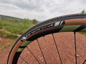 2021 Ere Research Tenaci TLR 700&times;44 gravel tyre review