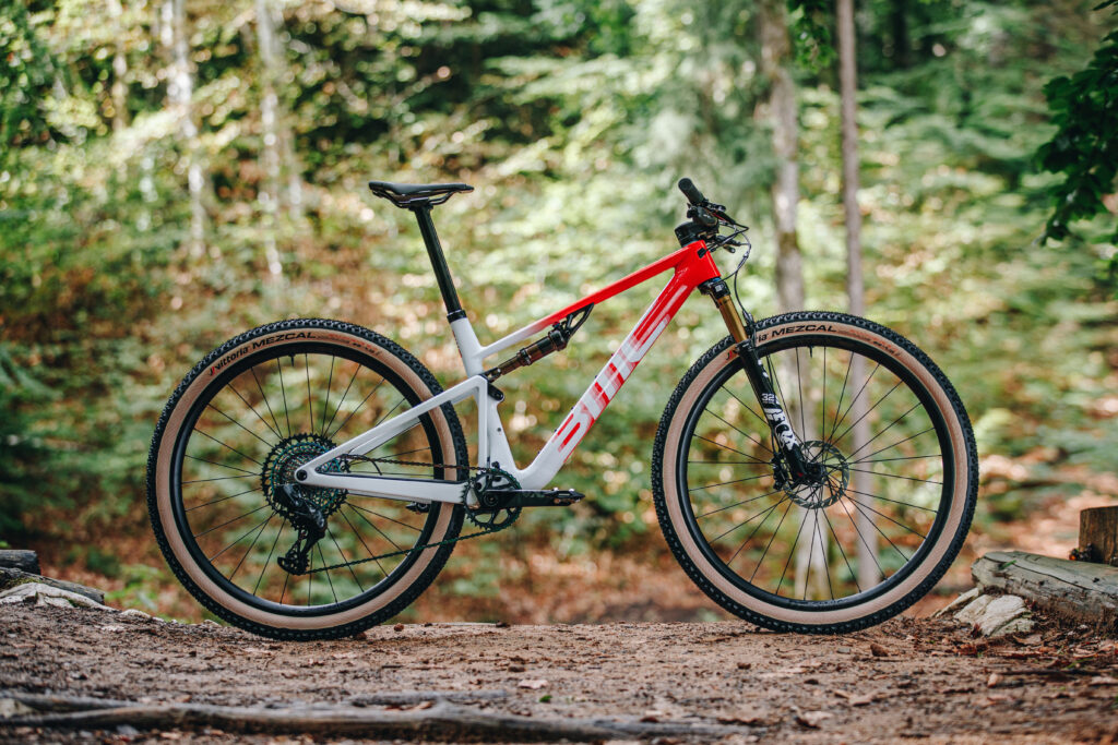 2022 BMC-Fourstroke hero.jpg
