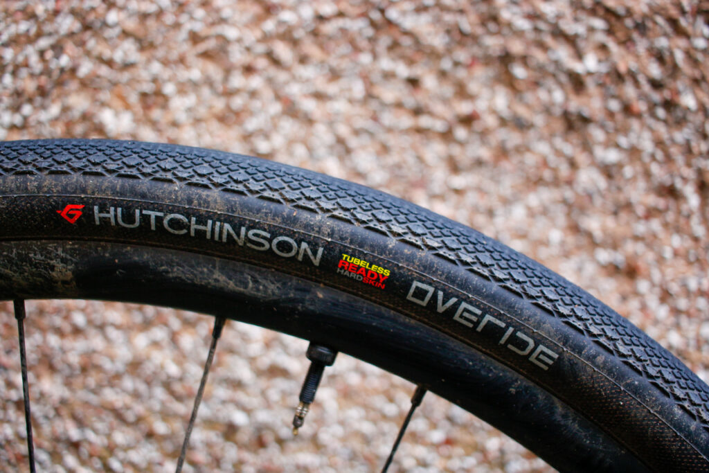 2022 Hutchinson Overide 38mm gravel tyre – hero.jpg