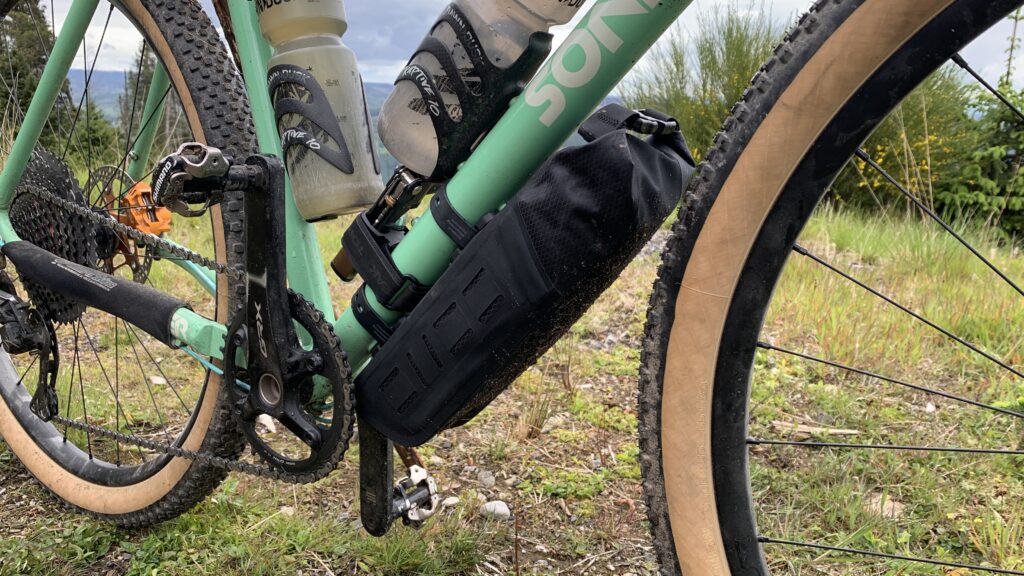 2022 Tailfin V-Mount Pack Gravel Bike.jpg