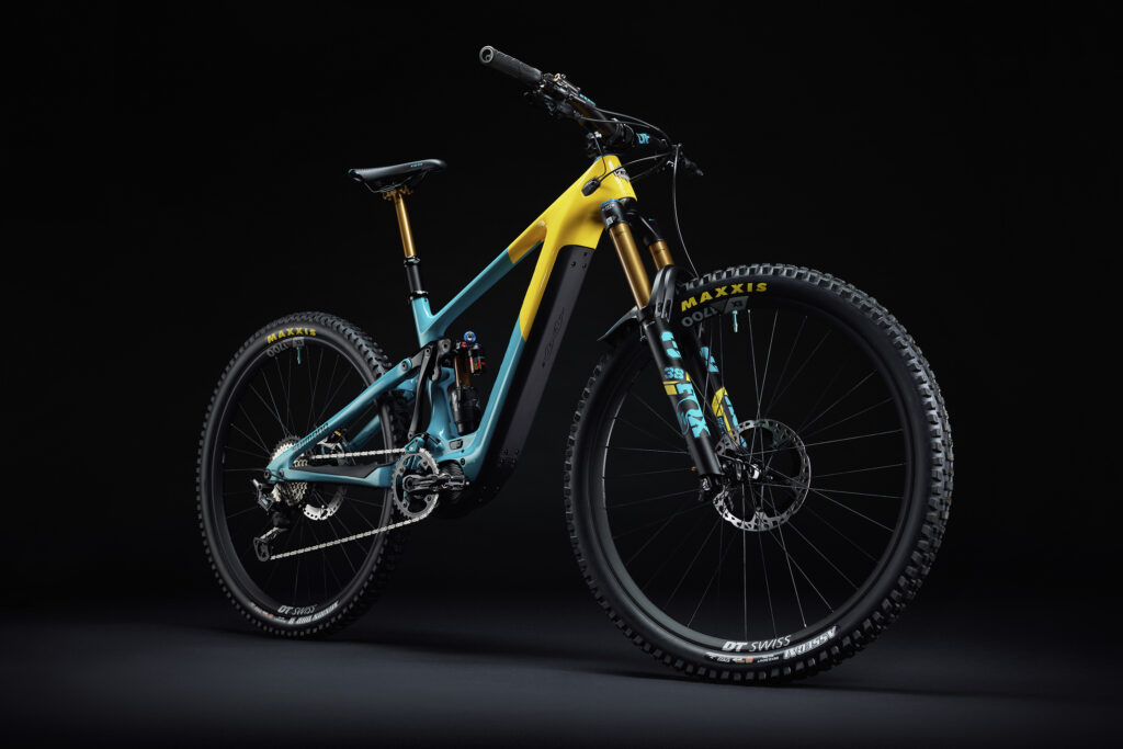 2022 YetiCycles 160E T1 hero 3q.jpg