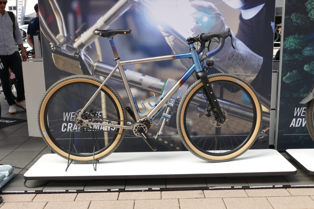 2022 basalisk pinion gravel bike hero
