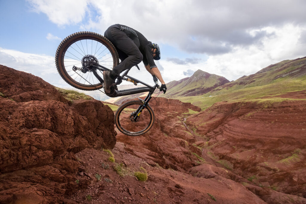 2022 commencal kilian bron.jpg