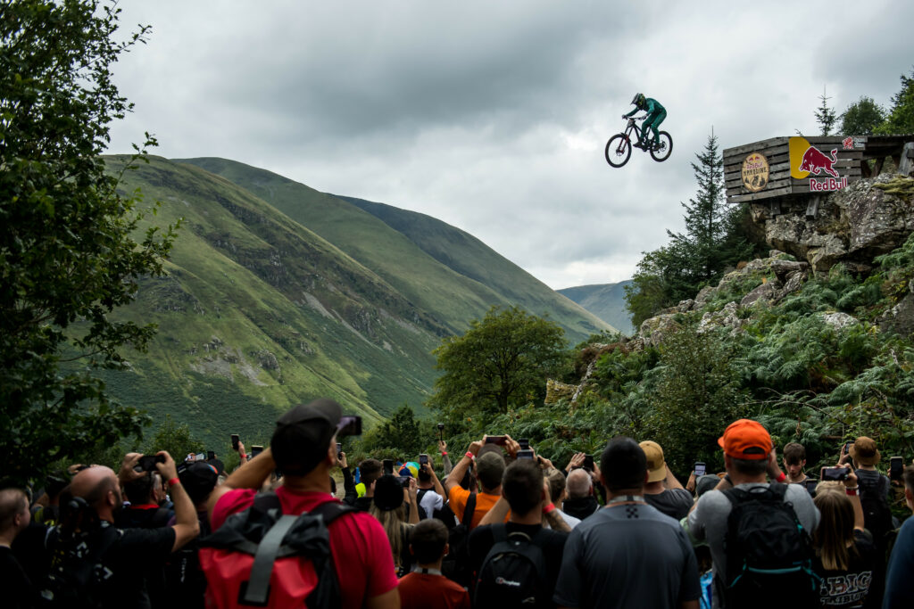 2022 hardline jump downhill