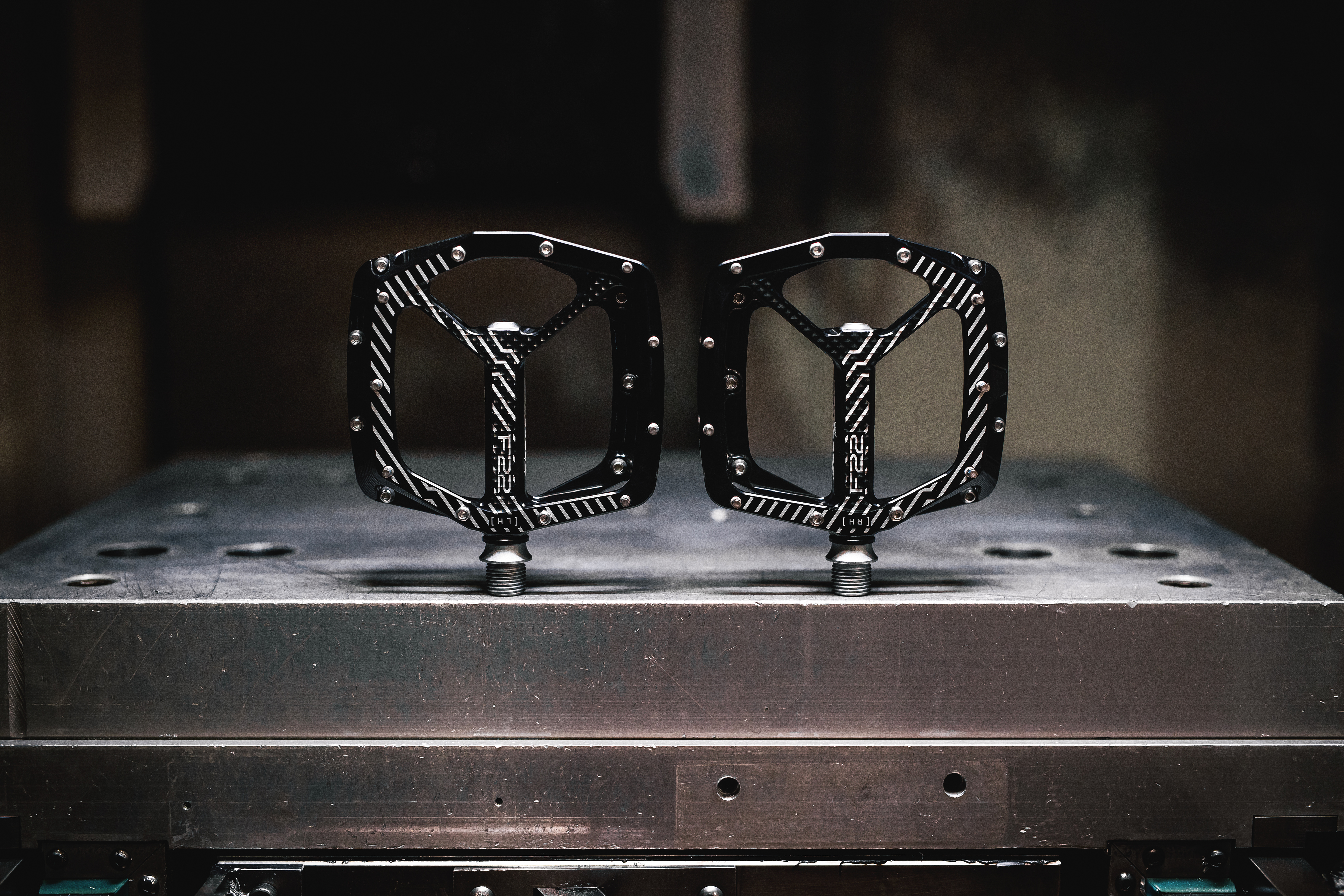 Hope unveils the F22 flat pedal - Cycling News | off-road.cc