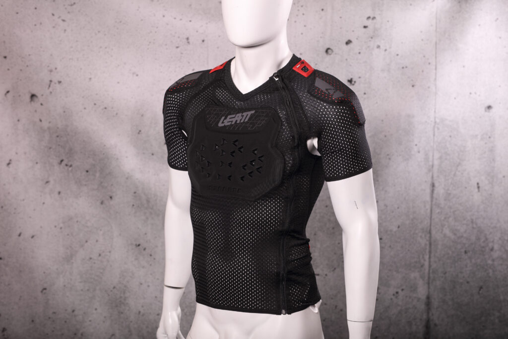 2022 leatt body tee airflex stealth 5ct