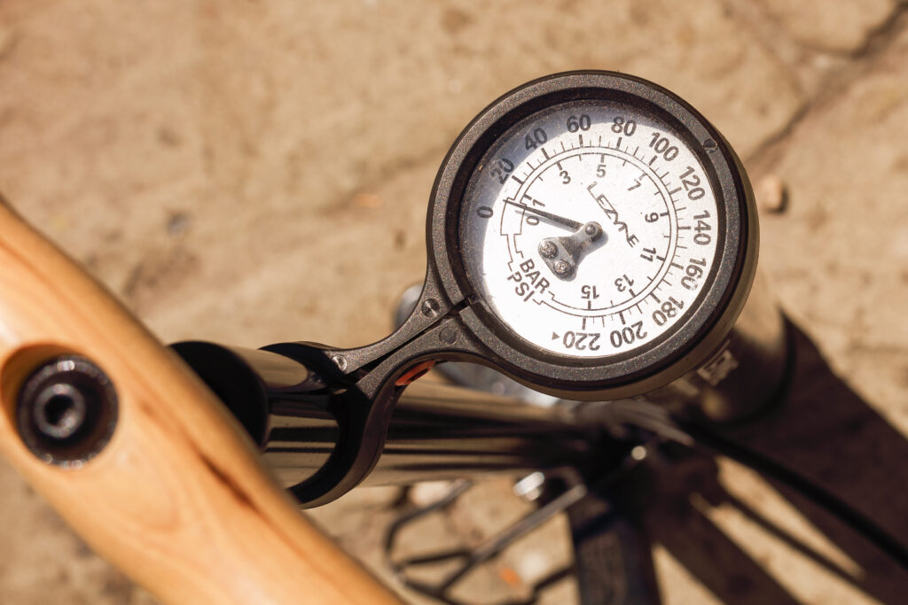 2022 lezyne pressure over drive pump gauge
