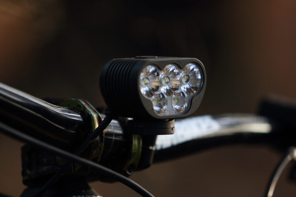 2022 magicshine monteer 8000s v2 hero.jpg
