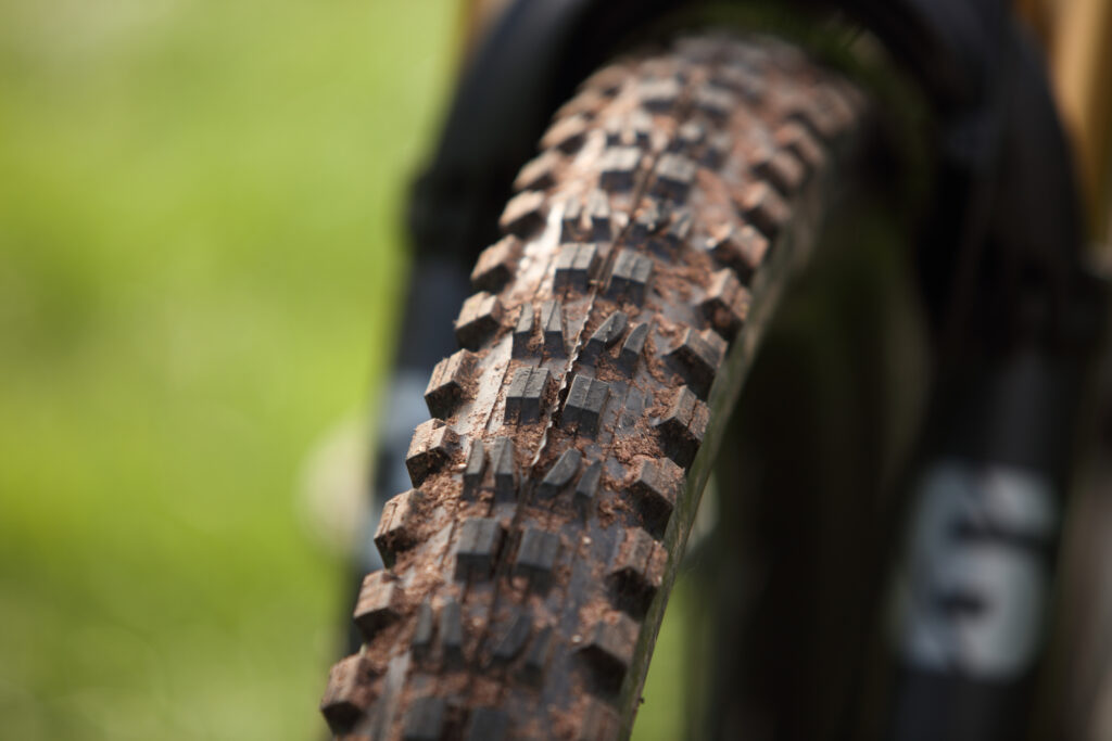 2022 merida one forty dhf