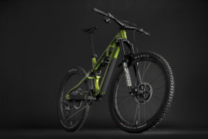 2022 merida one-sixty hero.jpg