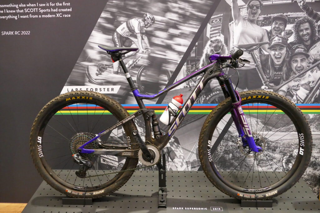 2022 nino schurter scott spark 2019 hero