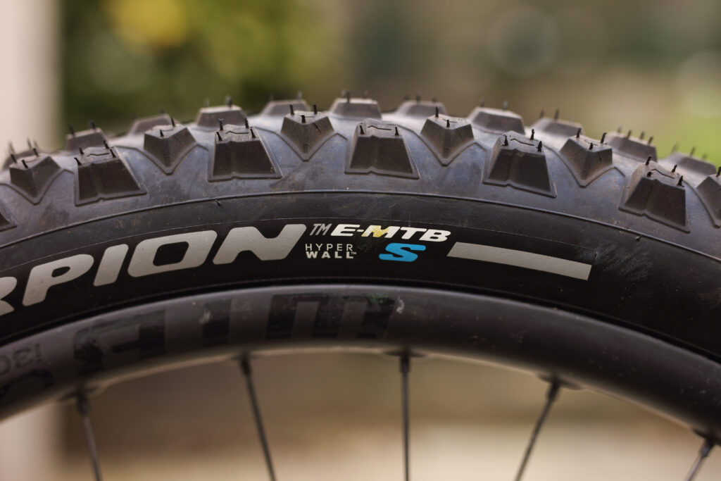 2022 pirelli scorpion emtb s smart grip gravity detail.jpg