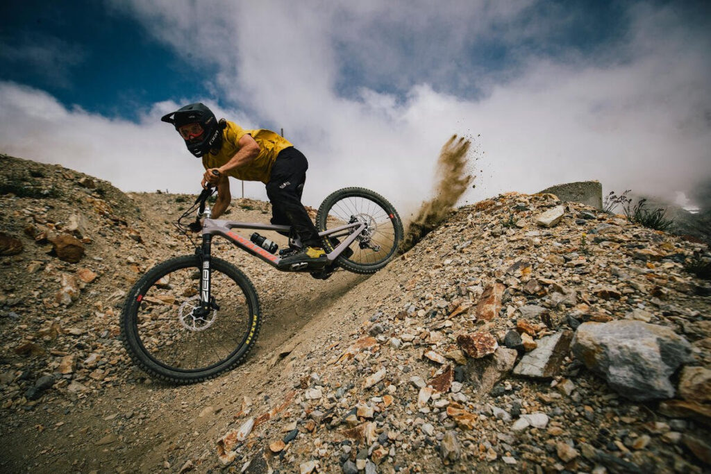 2022 santa cruz nomad action.jpg