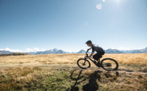 2022 scott genius 900 ultimate riding 4.jpg