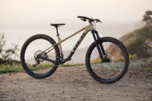2022 trek roscoe 9 hero.JPG