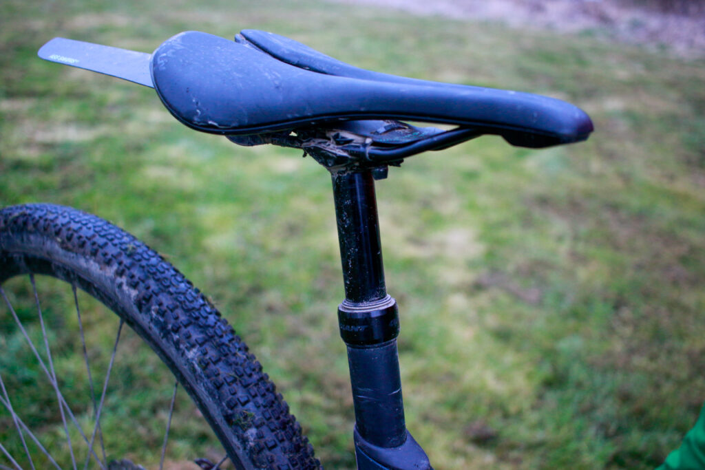2023 Dirty Reiver bikes Liv Devote-1