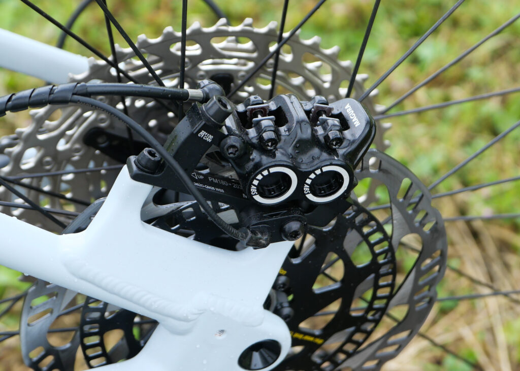 2023 canyon grand canyonON 9 caliper 2