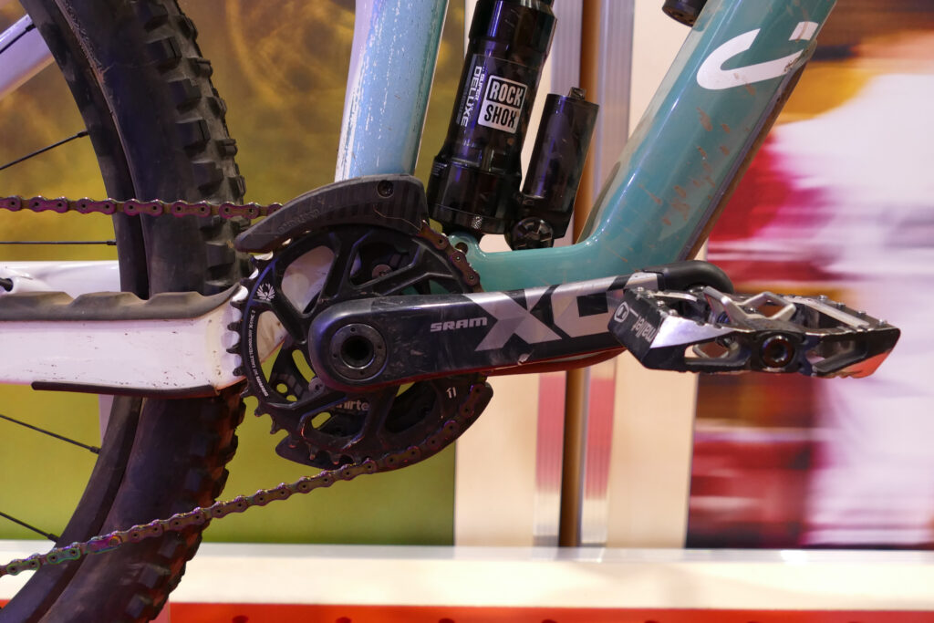 2023 canyon strive Jack Moir hero crank