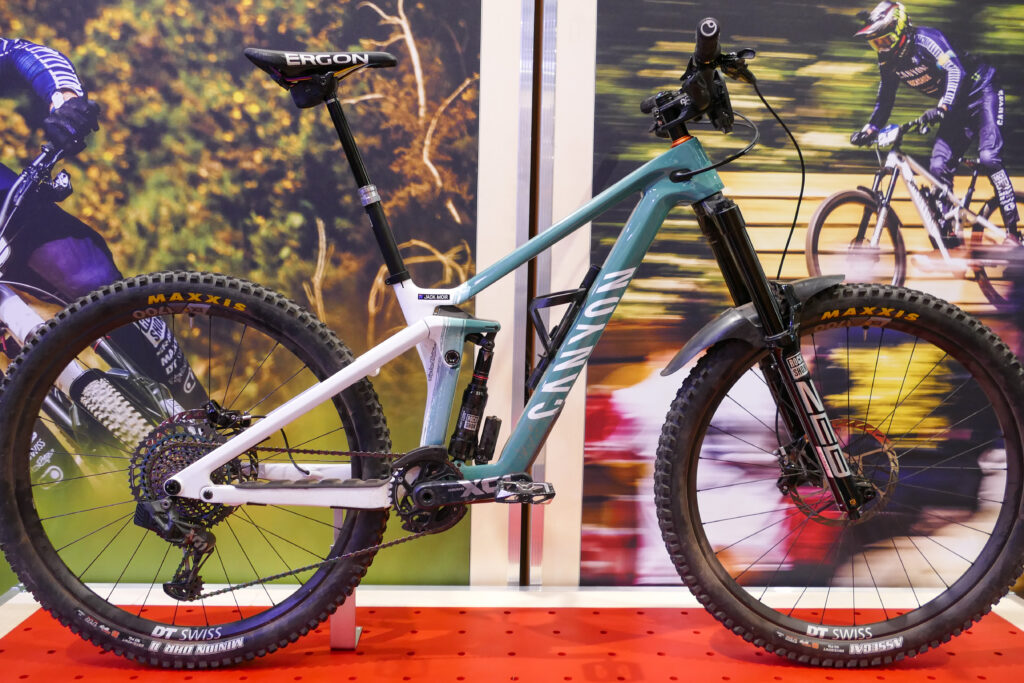 2023 canyon strive Jack Moir hero