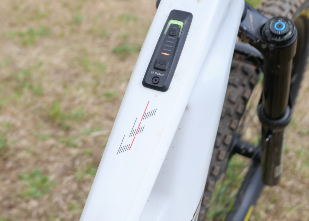 2023 fabien barel canyon striveon top tube