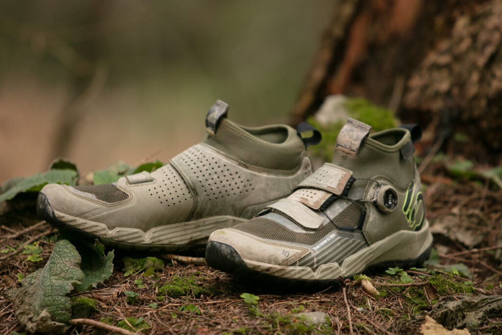 2023 five ten trail cross pro clip in hero.jpg
