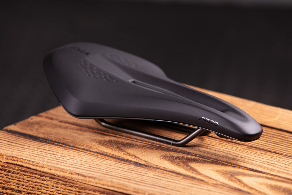 2023 fizik gravel saddle