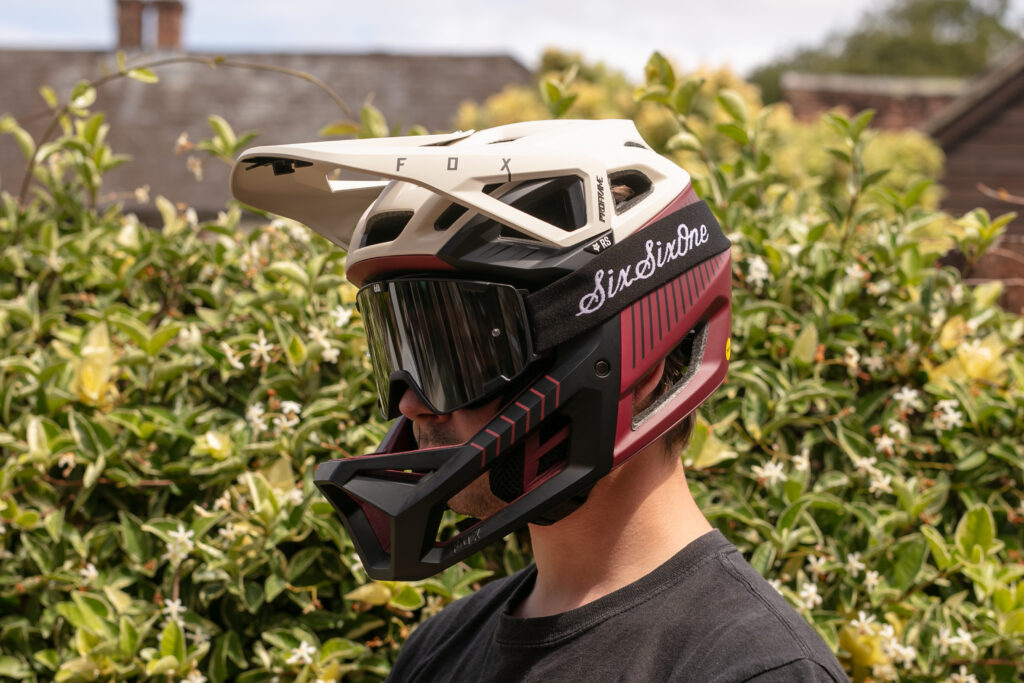 2023 fox proframe rs on w gog