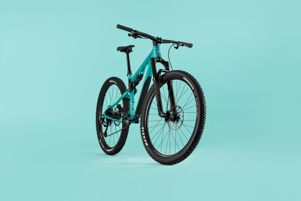 2023 merida one twenty hero.jpg