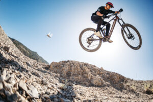 2023 mondraker crusher pro eising 2.jpg