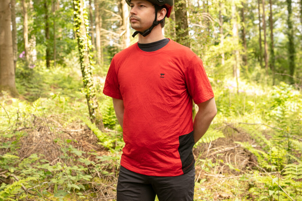 2023 mons royale tarn merino shift tshirt hero.jpg