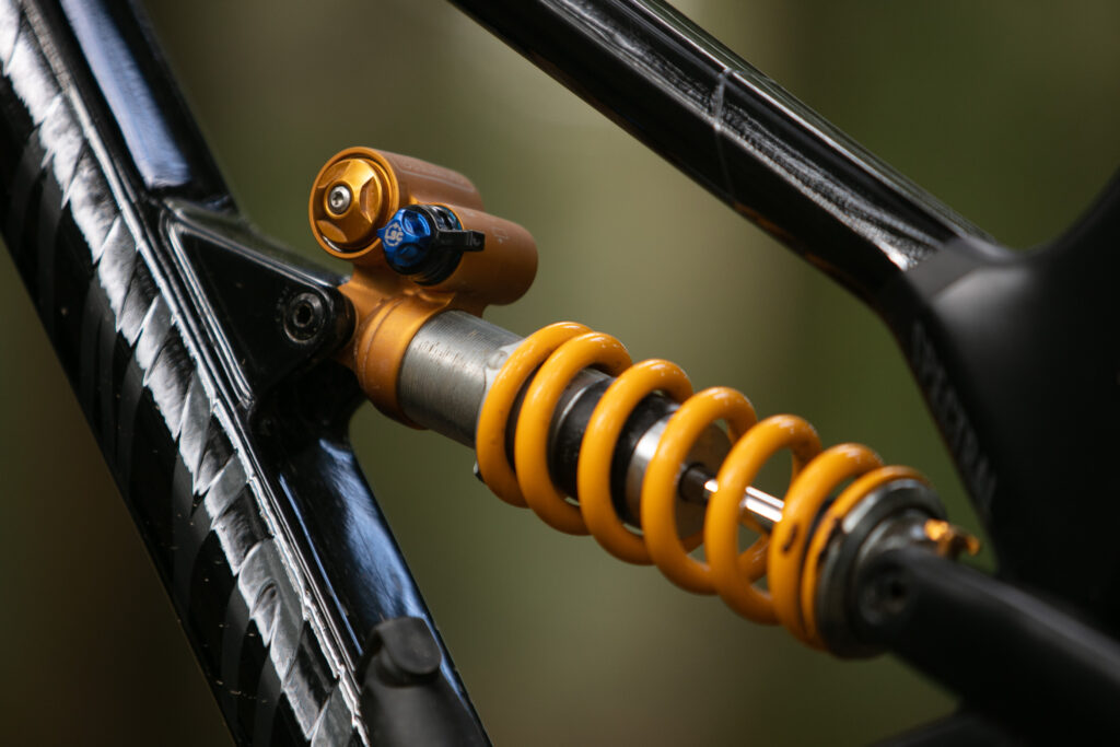 2023 ohlins ttx22m.2 hero.jpg