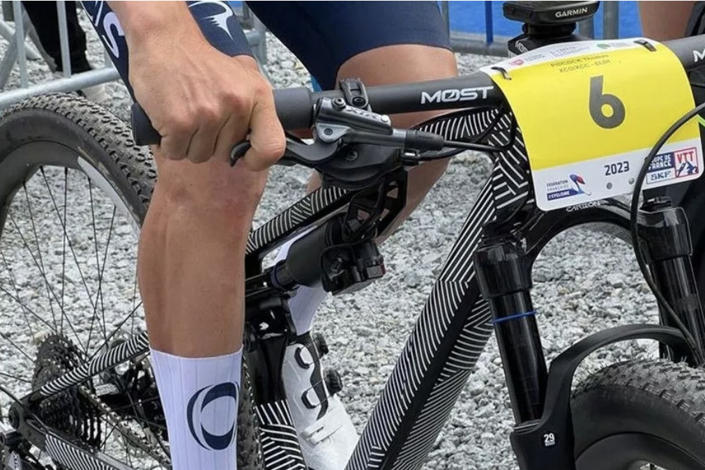 2023 prototype pinarello.jpg