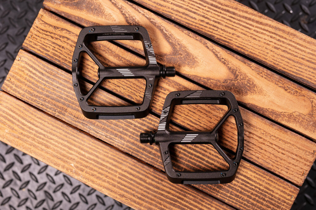 2023 raceface aeffect r pedals 5ct