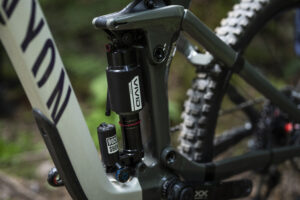 2023 rockshox vivid hero.jpg