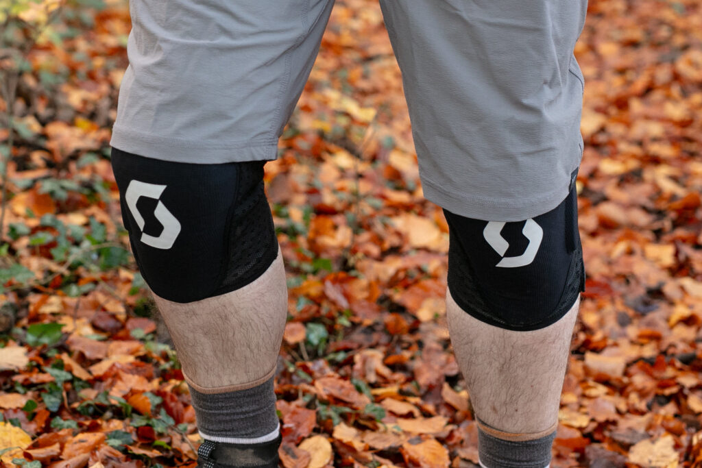 2023 scott grenade evo zip knee pads hero 2