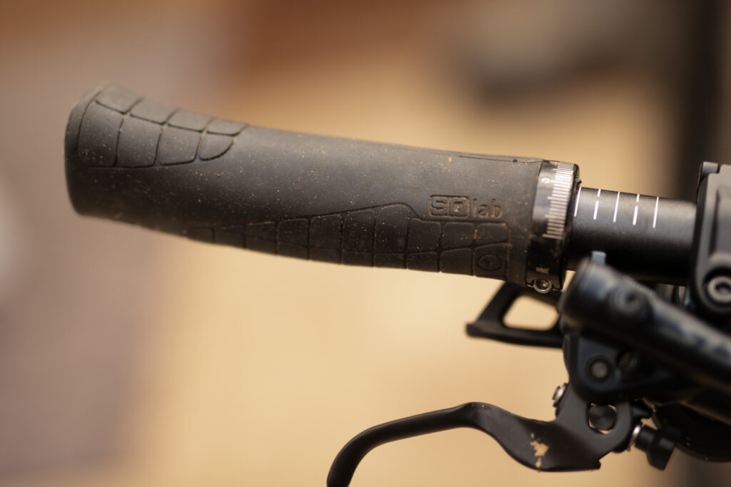 2023 sqlab tech and trail grip 2 hero.jpg