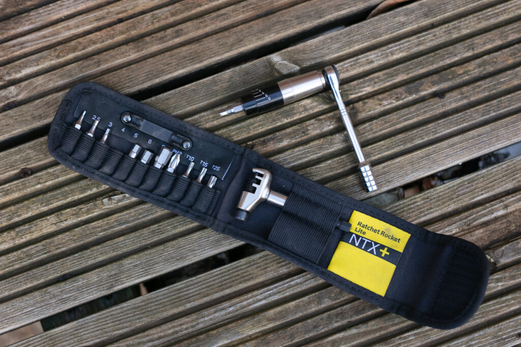 2023 topeak ratchet rocket ntx+ hero.jpg