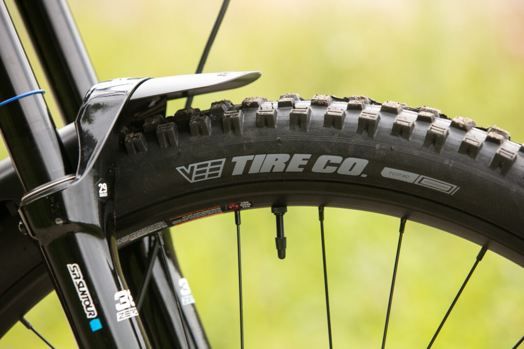 2023 vitus e mythique tyre