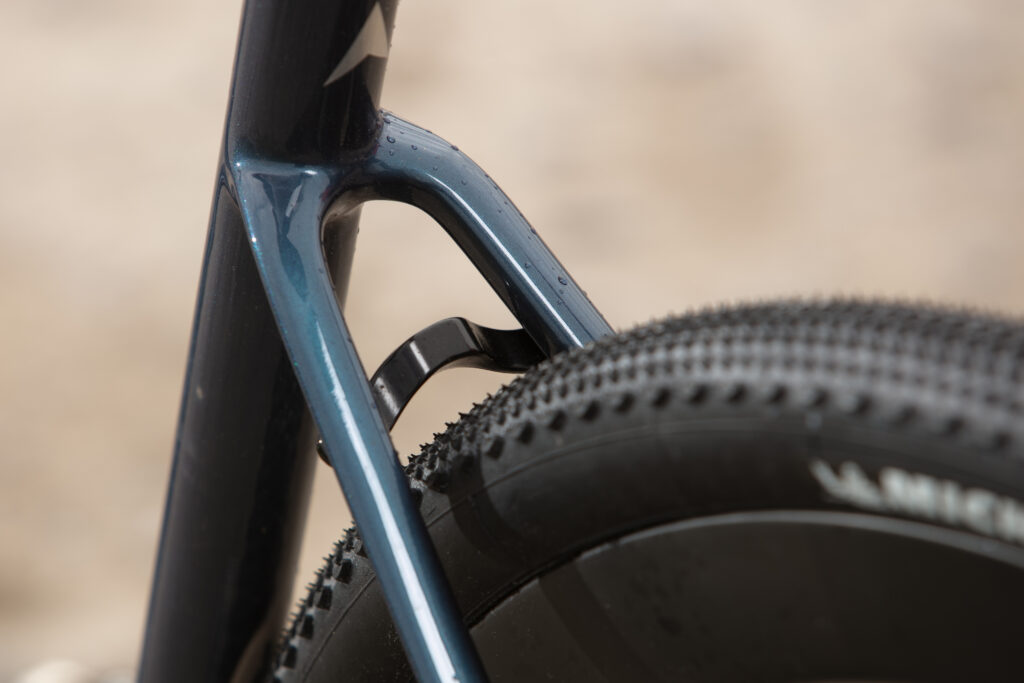 2023 vitus venon evo gr SS bridge.jpg