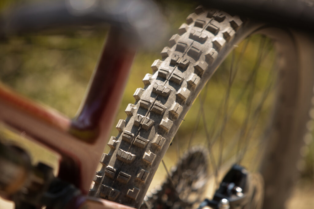 2023 yeti sb135 lr rear tyre