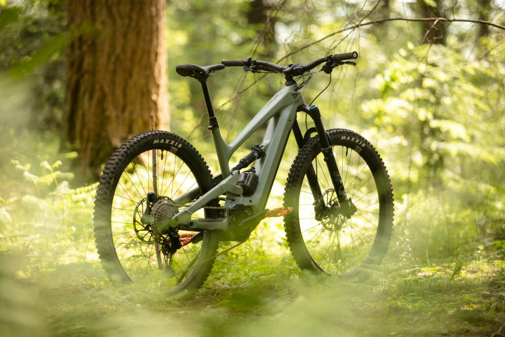 2023 yt industries decoy core 3 hero 2