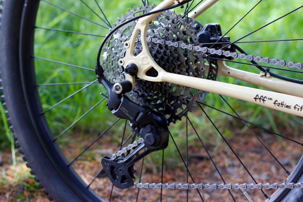 2024 Surly Bridge Club rear mech shimano cues -7