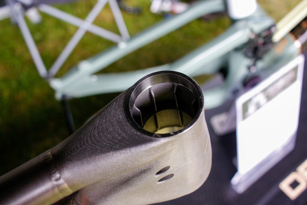 deviate tilander headtube detail