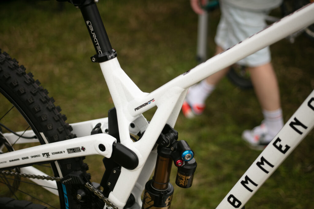2024 amaury pierrion commencal 2