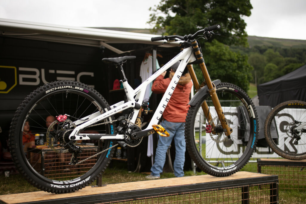 2024 amaury pierrion commencal
