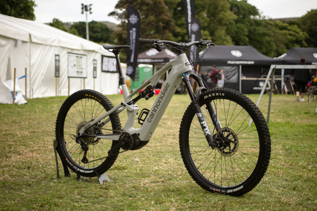 2024 cannondale moterra sl 2 hero